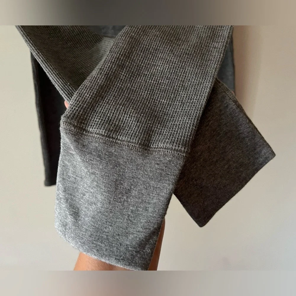 NWT Aerie Essential Ribbed Henley Long Sleeve Gray Top Sz XL Bella Swan Alt - Picture 5 of 11